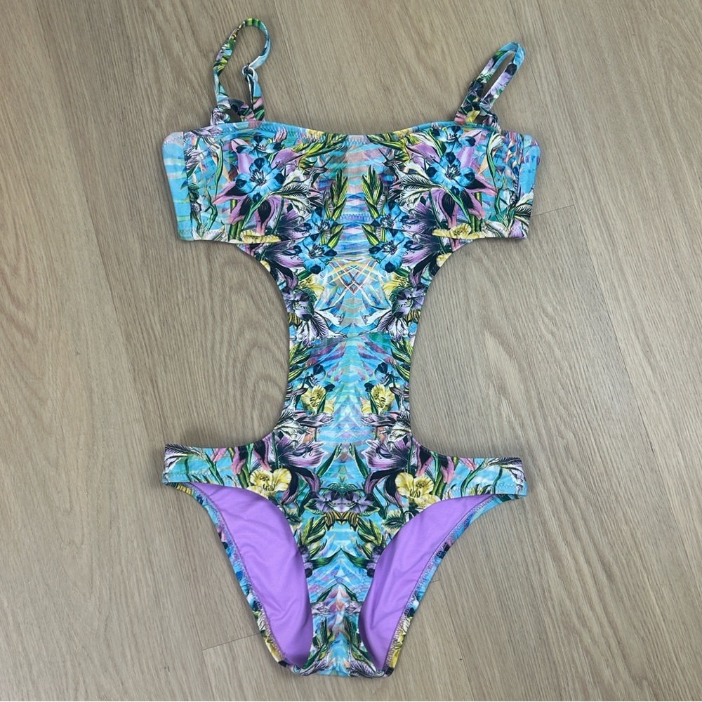 Becca One Piece Cut Out Monokini S